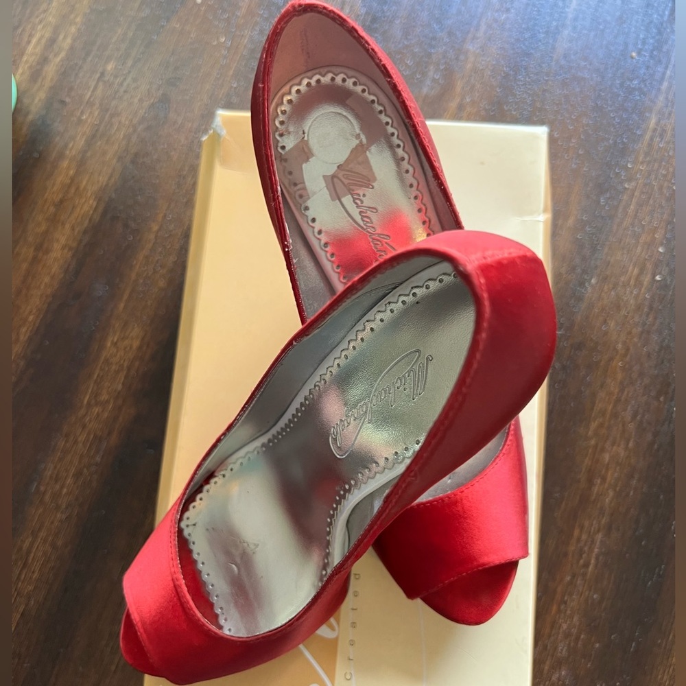 Michelangelo by David’s Bridal Paloma Heels 7.5 - Picture 6 of 7